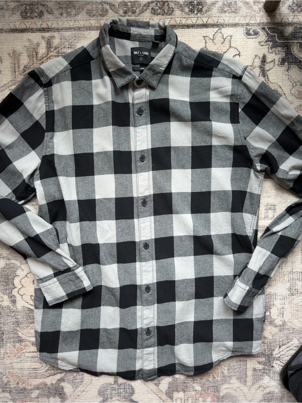 ONLY & SONS Men’s Black and Gray Buffalo Plaid Flannel Button-Down Shirt - size